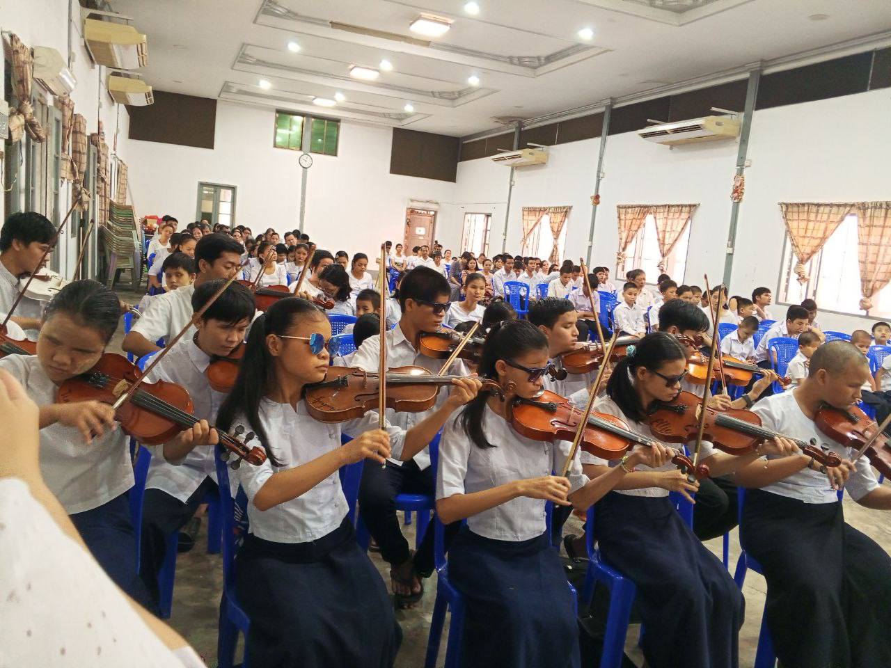 ရန်ကုန်မျက်မမြင်ကျောင်းမောင်မယ်သစ်လွင်ကြိုဆိုပွဲ